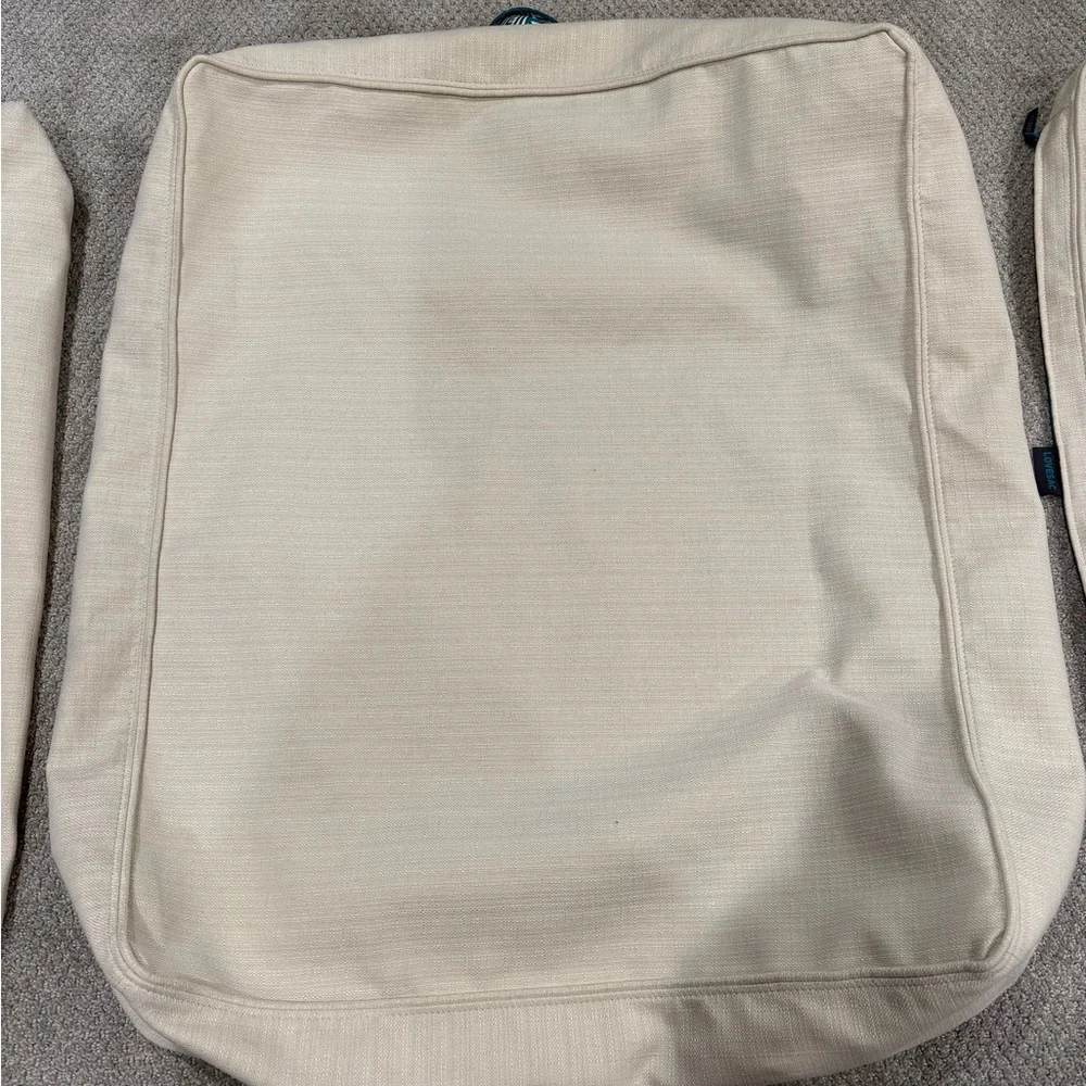 Lovesac Seat Cover Set in Seashell Solid Polylinen Used